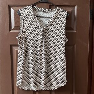 Adrianna Papell Black and White Sleeveless Blouse
